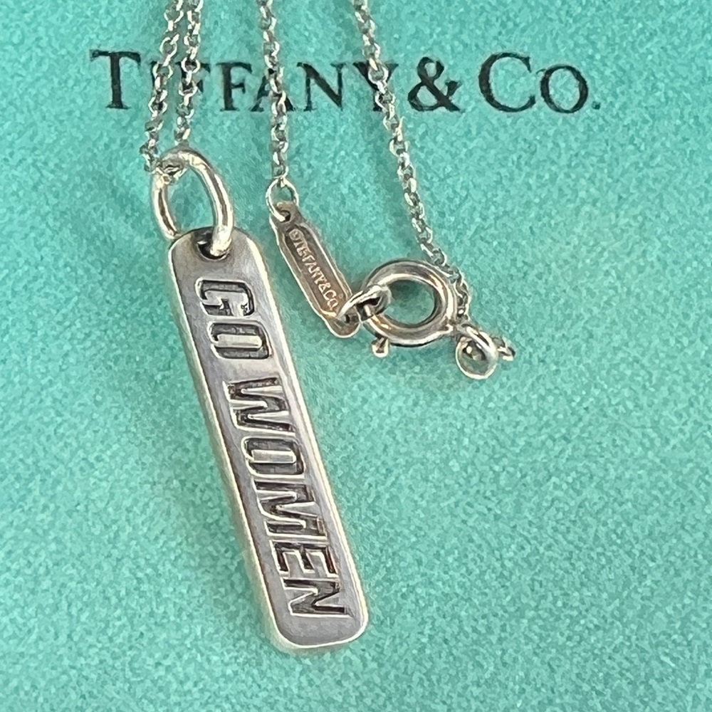 TIFFANY&Co. Silver 925 GO WOMEN 2012 Pendant Necklace 16" RARE